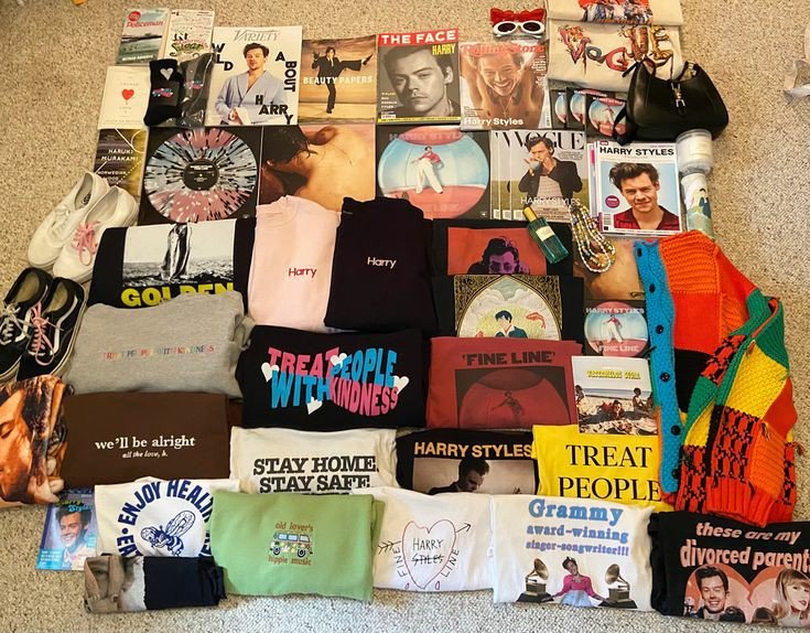 louis91xwalls's tweet photo. 📢HARRY STYLES MERCH GIVEAWAY !! 📢

- 2 people win set !!
- must be following
- must rt and like this tweet

ends on 14/4/23 International good luck https://t.co/HiRmNzBF8m