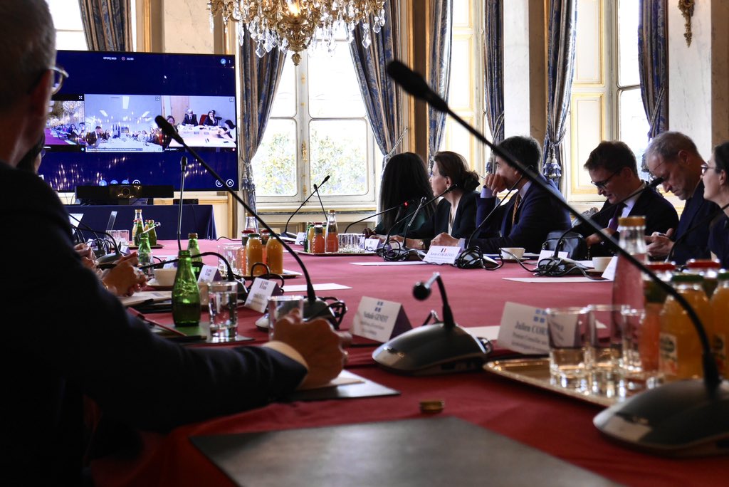 Quebec_FR's tweet photo. La #CPCFQ et le #FFQCD appuient des partenariats franco-québécois associant des femmes et des hommes de la société civile qui sont engagés dans le développement économique, scientifique, social et culturel de leur territoire. https://t.co/LiG7Qlt8X5