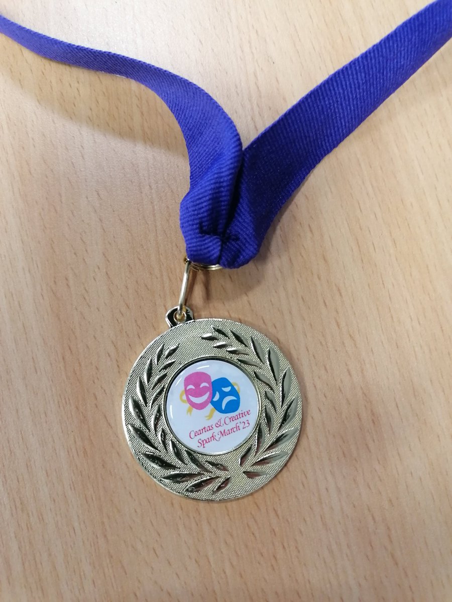 CeartasAdvocacy's tweet photo. 🎭Our drama group March '23🎭Brilliant group. You all did amazing again. Well done. Hope you enjoy your medal and certificate. Here's to the next show. Contact Kenny 01417750433. @TNLComFundScot, @CreativeSparkTA, #ConnectCreateChange https://t.co/j2p1R94qhy