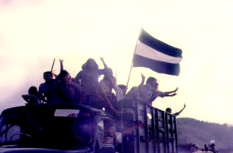 molotovdigital_'s tweet photo. #Nicaragua || #FSLNPuñoEnAlto43 || #RedFSLN 

43 años de aquella gesta heroica que cumplió uno de los sueños de Carlos Fonseca " Y también enseñarles a leer" 
Hoy continuamos haciendo mas victorias educativas, cumpliéndole al pueblo dándoles educación de calidad. https://t.co/Plq8LcyoxM