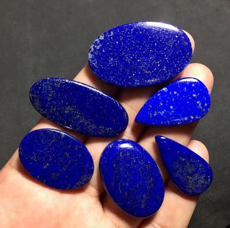 gemsocietyorg's tweet photo. Polished Lapislazuli IG delaragemstone
#Lapislazuli #DeepStone #Intense #PositiveEnergy #UnconditionalLove #InnerPeace #HealingCrystals #NaturalBeauty #GoddessEnergy #Balance #Compassion #Relationships #Polished #SpiritualAwakening #Meditation https://t.co/5TyuCuWKJR