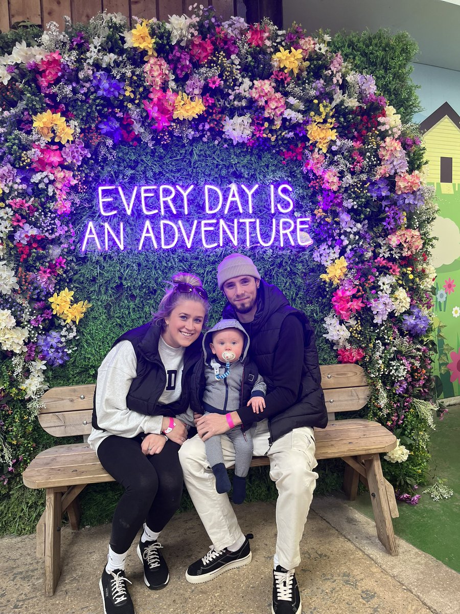 Happy 1st birthday my baby. the best year of our lives💙we love you unconditionally💙 <a href="/Boncaii_/">Boncaii</a>