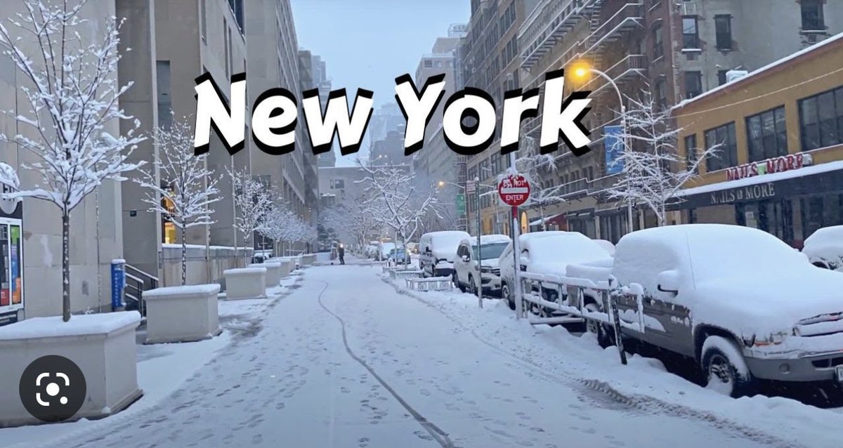 Өвөл цас орохоор уул нь цав цагаан байх ёстой байтал манай УБ -ын цасны өнгө арай л байнаа. Хав халтар, тэрэндээ бүүр дасцан 🥲🥲🥲