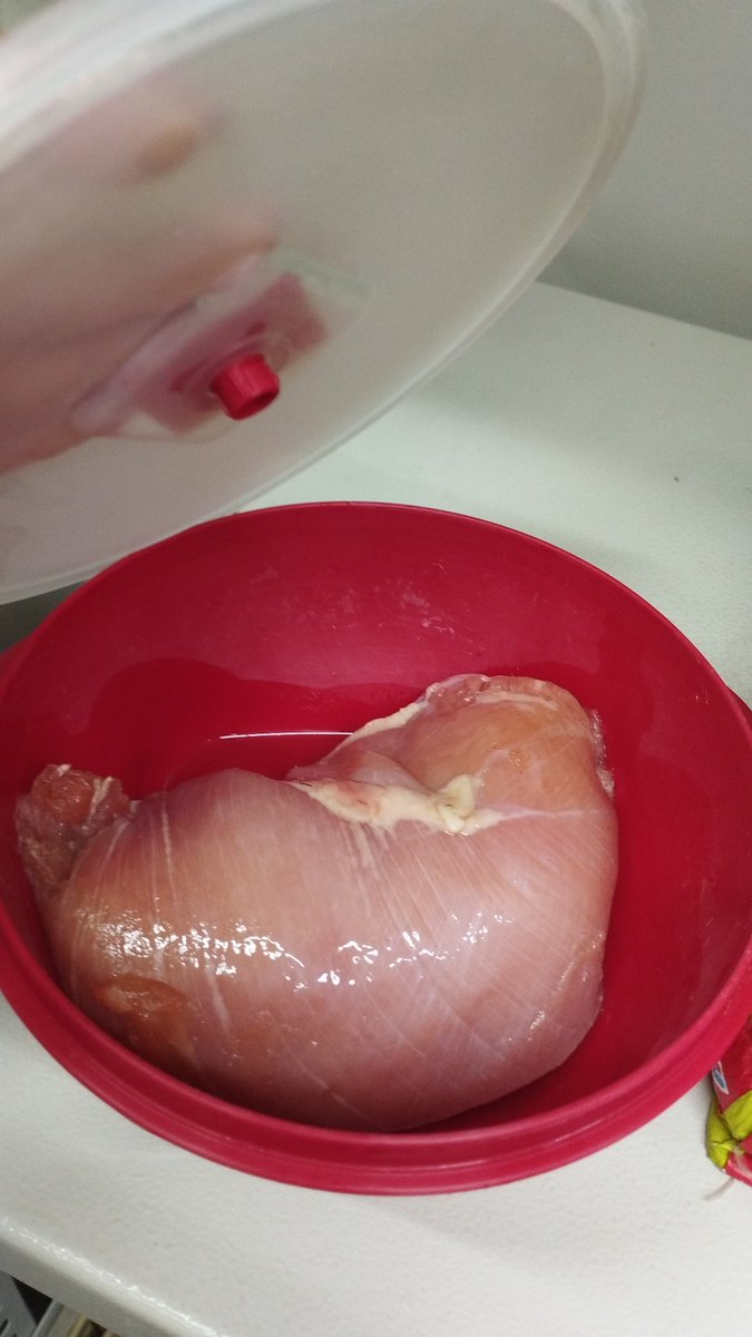 ThaysinhaKetlyn's tweet photo. Nossa quem diria que fazer dois cursos na UnB (pegando 5 matérias a noite), TCC, projeto de mestrado e organizar intercâmbio me deixaria maluca

A maluquice de hoje

OLHA O QUE EU TROUXE PRA ALMOÇAR https://t.co/QGb27zf4p9
