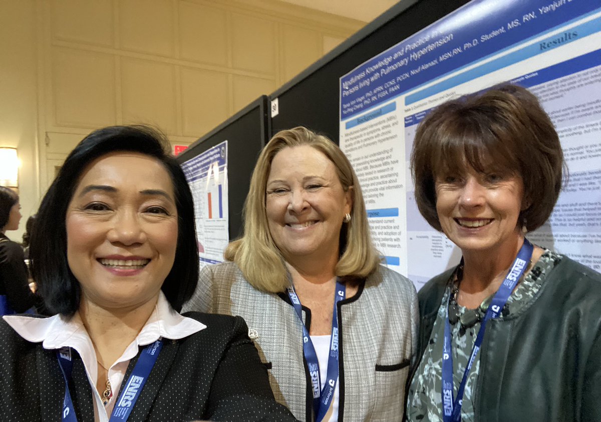 von_visger's tweet photo. #ENRS2023 what a treat to see my OSU mentors @rhpickler Dr. Arcoleo. #UBuffalo #UBNursing. https://t.co/2YSvx7yoH5