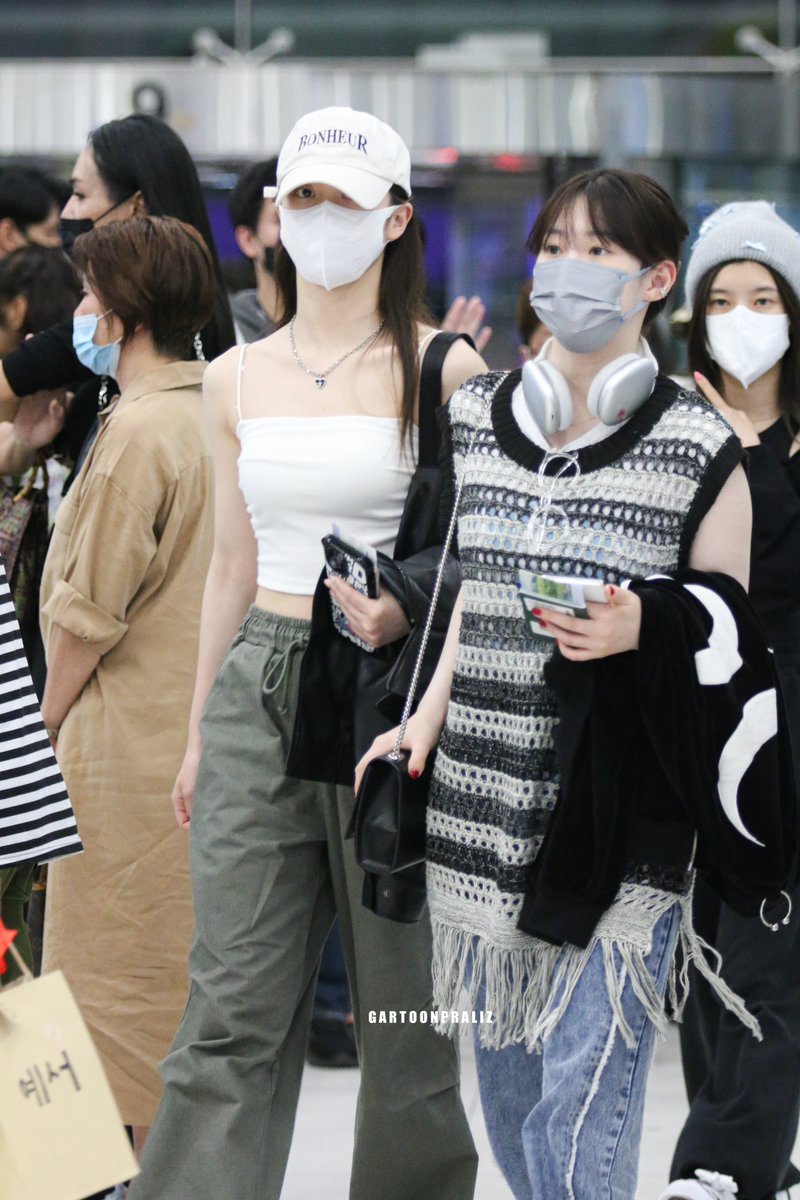 สวยมากๆ🫶🏻🫶🏻🫶🏻

#샤오팅 #Xiaoting
#Kep1er #케플러
#KEPLER #KCON2023THAILAND
#เคปเล่อเคปใจมาไทยแล้วจ้า
#CatchKEP1ERinThailand
#idolpraliz