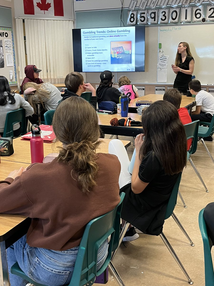 MrsParisloff's tweet image. Yesterday our @knollknights grades 6-8 classrooms learned about making healthy choices when it comes to gambling from @ProgramGAP