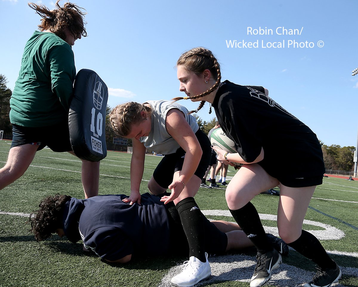 RChan_mariner's tweet photo. PHOTOS: Marshfield High's fields were busy with tryouts during first week of spring sports for boys lax, track, rugby, boys tennis, and softball #marshfield #springsports #talkingaboutpractice https://t.co/OpgmxQXt9r via @WickedLocal https://t.co/VPHBNFhXj5