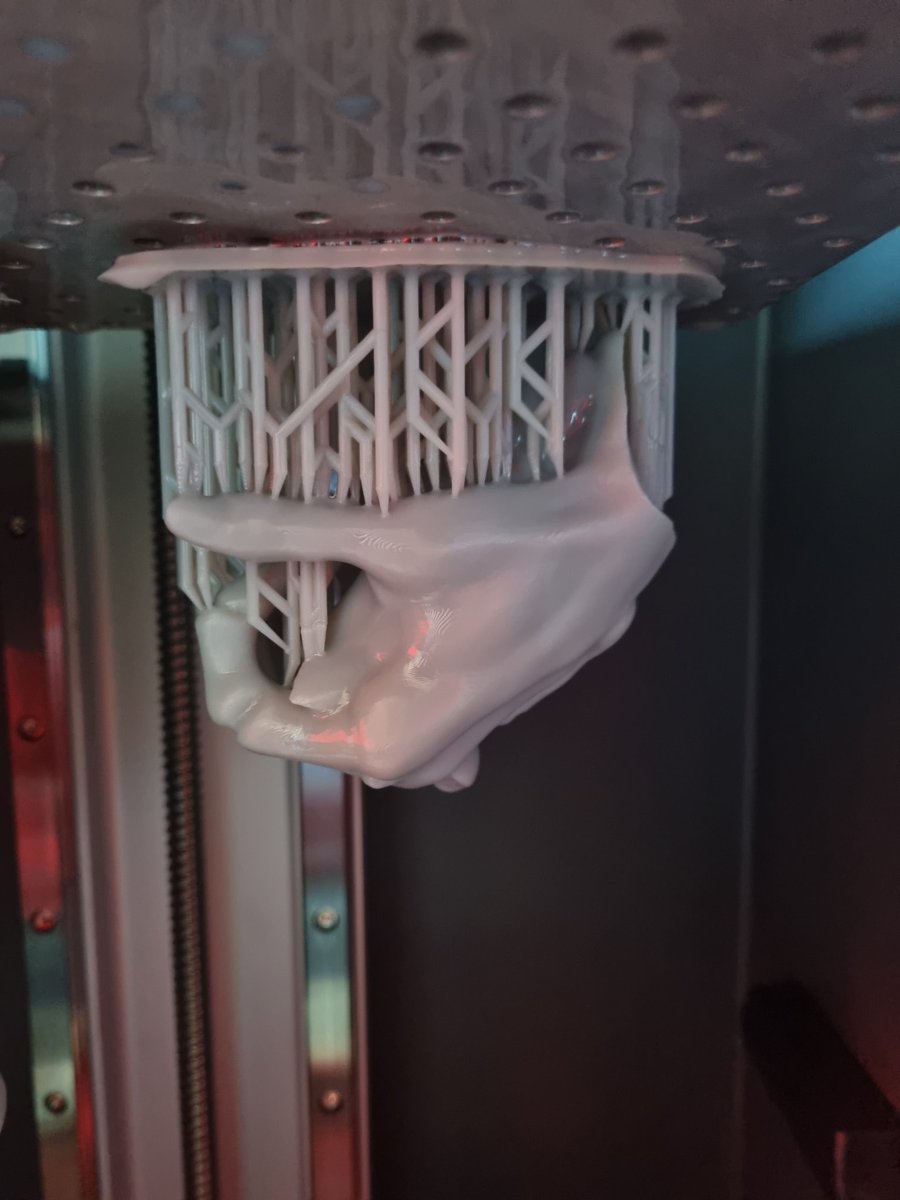david_aaaberg's tweet photo. It's in the hands

#digitasculpture #digitalhandmade #NFTCommunity #digitalart https://t.co/LN8KBAdP6x