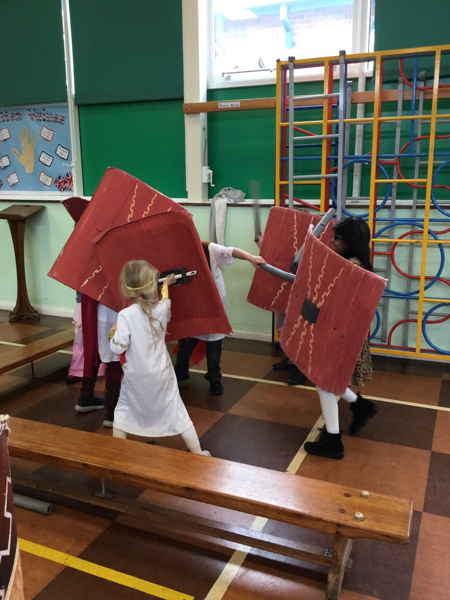 GMPSclass2LP's tweet photo. What fun we have had today for our Roman Day! We have looked at battles, cities, games and even some armour https://t.co/KoFVUKH7lR