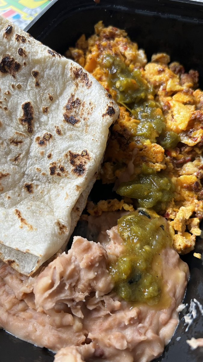 burritoconcoca's tweet image. Perenme, es que con este desayuno se me olvidan las quejas #PoderosoQuejumbroso saludos perracos @ruleiro @elotroduarte