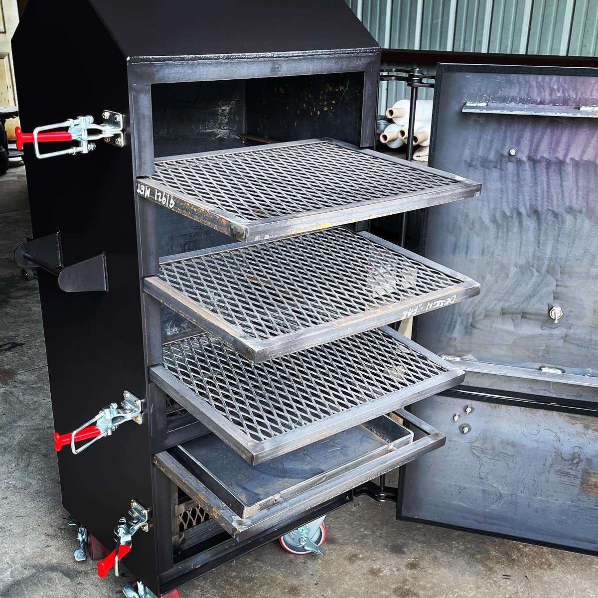Boathouse smokers on Twitter "Stock series 3 rack with removable 1/4