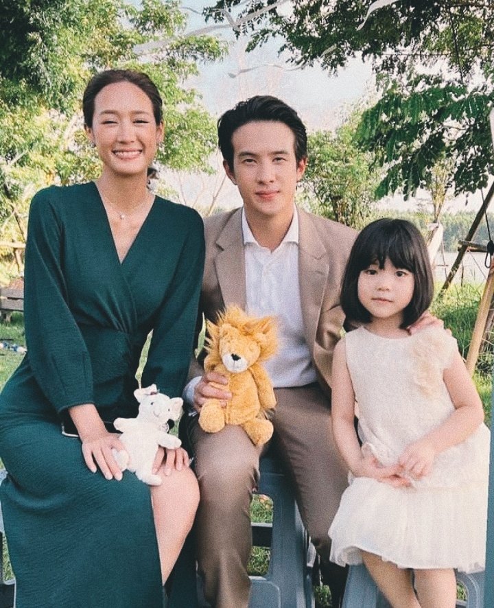 Baby_janeeeeee's tweet photo. ヾ ขอบคุณสำหรับความสนุกที่มอบให้ในช่วงเวลาสองเกือบสามเดือน ขอบคุณพี่ #เจมส์มาร์ และ พี่ #พายรินรดา สำหรับละครเรื่อง #เพราะรัก เก่งมั่ก ๆ ที่สามารถตกเราเข้าด้อมได้จากละครเรื่องนี้ 🫶🏻🐯🐹

#เพราะรักตอนจบ https://t.co/W6ZRjWAwwE