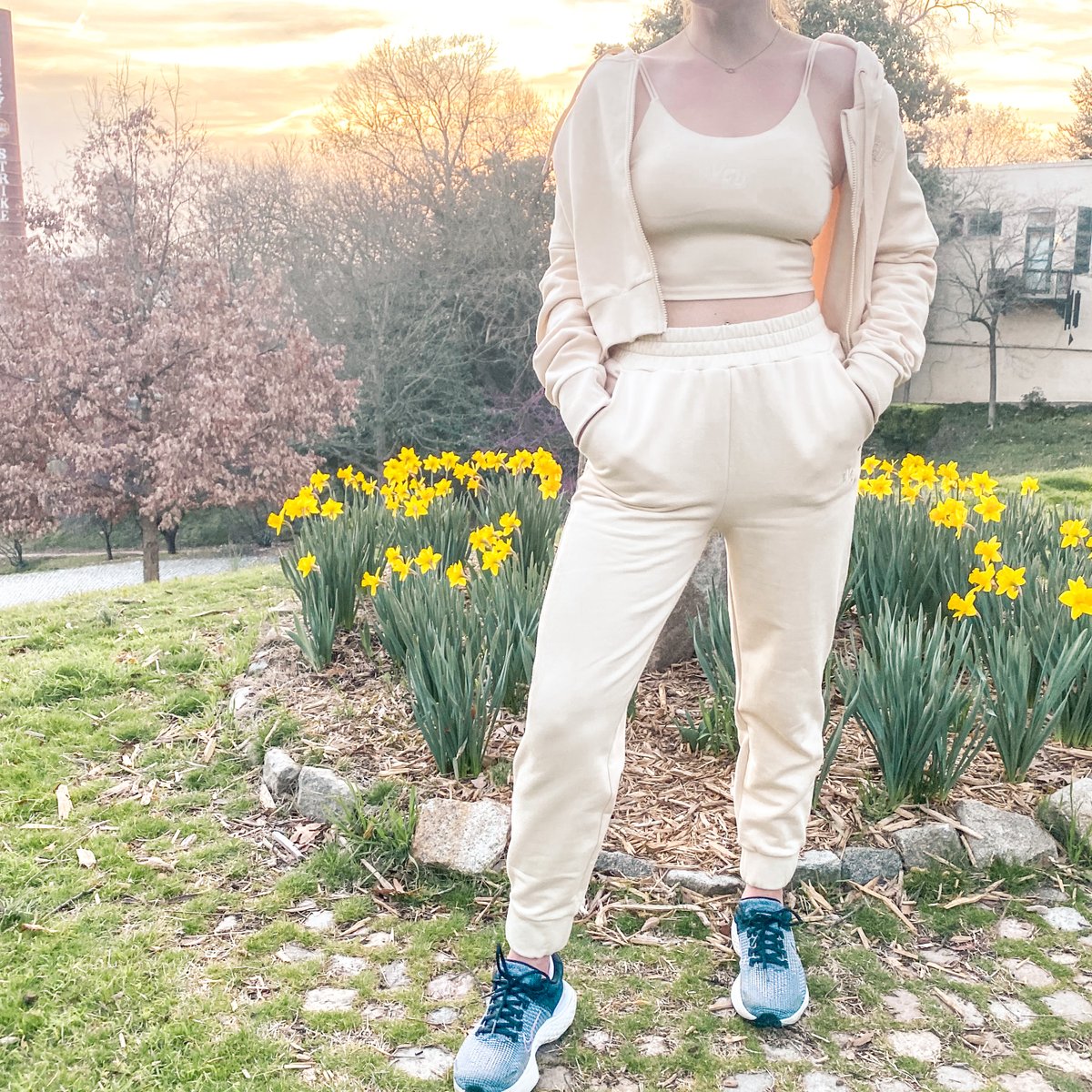 VCUGear's tweet image. When you're in your monochromatic era but also want to rep the Rams.✨ New set is available now at Barnes &amp;amp; Noble @ VCU! 

#VCU #VCURams #VCUGear #LetsGoVCU