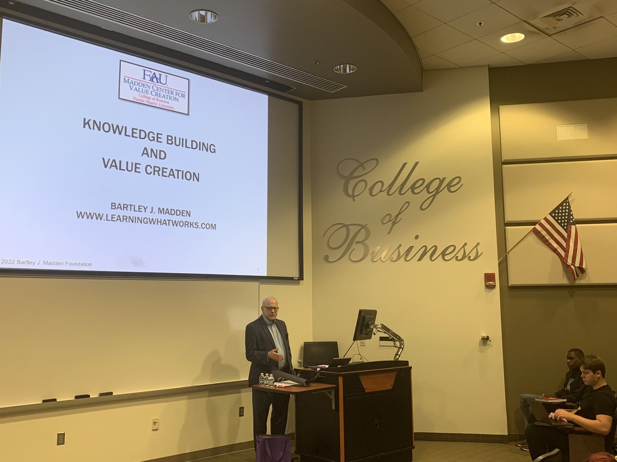 siriterjesen's tweet photo. Knowledge building ๐ก & #ValueCreation ๐ - Bart Madden sharing fascinating market & life insights with @faubusiness @FloridaAtlantic students #MaddenCenter @faubusinessdean https://t.co/DjbA375zpD