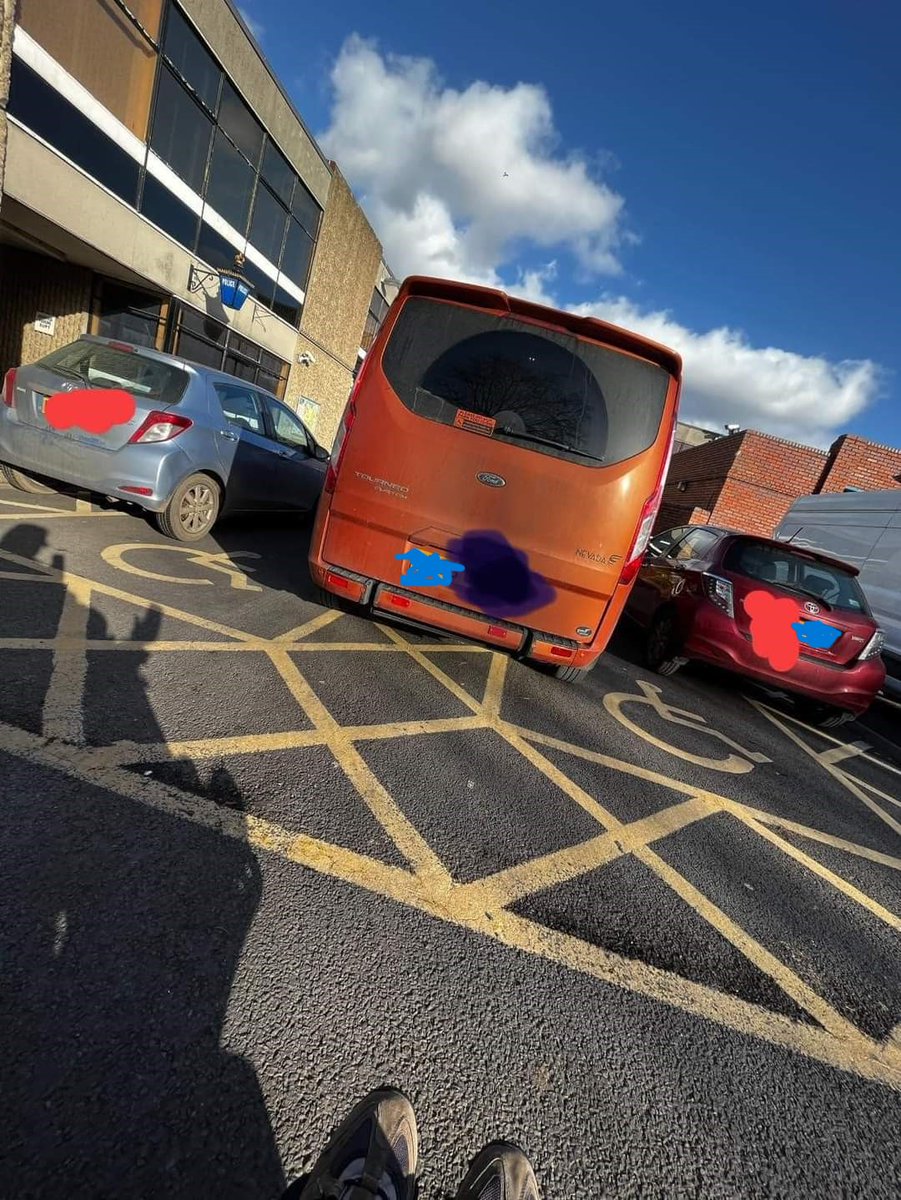 WHurleyCheshire's tweet photo. This is unbelievable? What should happen to these person. https://t.co/5QDsNNTd8J