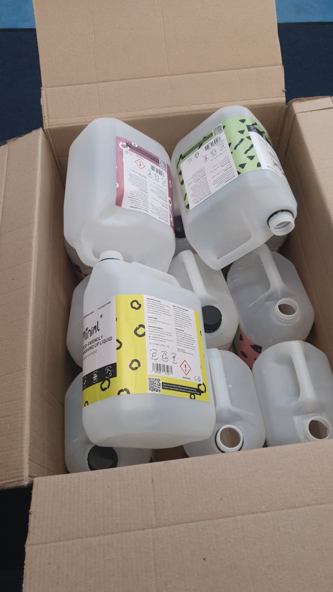 Why is this photo exciting? ...
Children refilled household products for parents/carers/staff at school refill shop, + send back the empty bulk containers to manufacturer for reuse there💚🌍
#Circularityinaction #SBMTwitter #teacher5oclockclub #bethechange
📩info@pupilsprofit.com