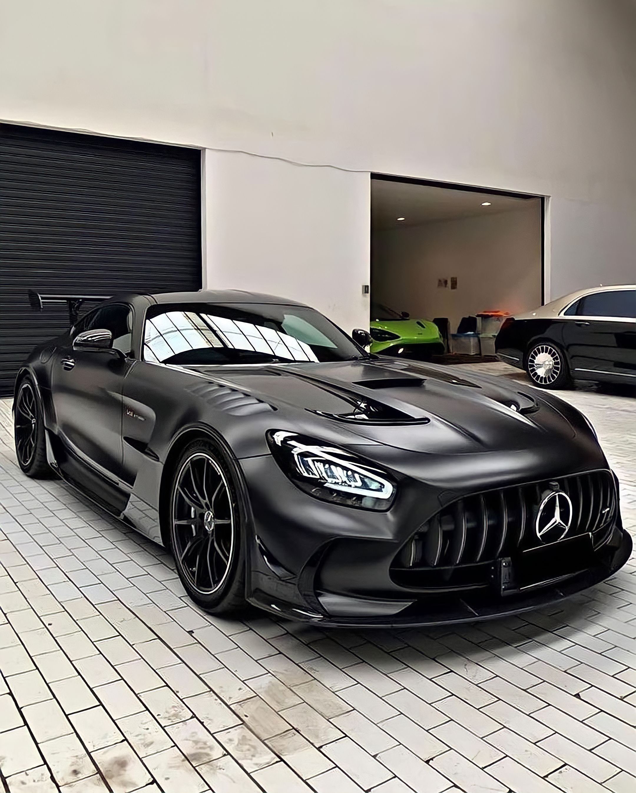 Мерседес AMG gt черный