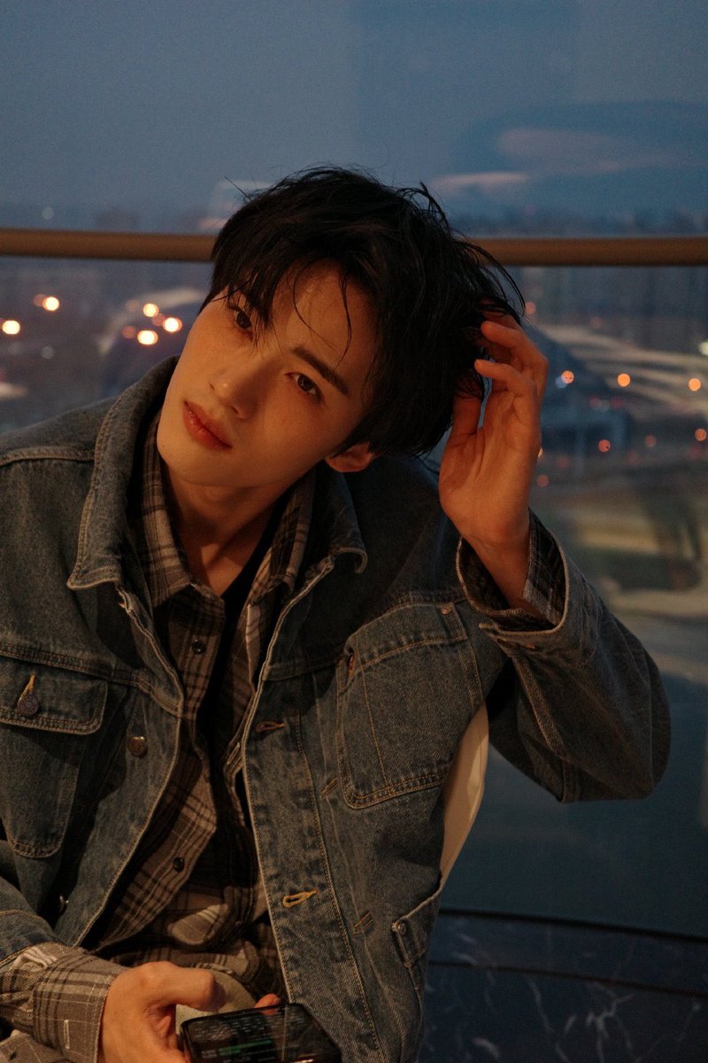 PentagonUSAone's tweet photo. Yanan 🥹❤️
“Take care of yourself” - Yanan’s Weibo
#PENTAGON @CUBE_PTG @CUBE_PTG_JAPAN #ShanghaiPrince #BringYananBack @cube_ptg_staff https://t.co/hDFHpmFrBP
