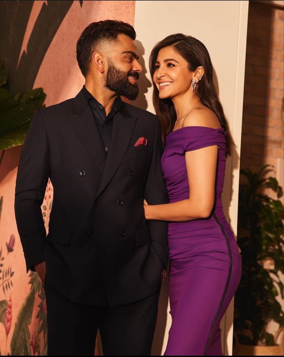 BluntIndianGal's tweet photo. Virat Kohli and Anushka Sharma came a long way ❤️ https://t.co/kozLIoozsX