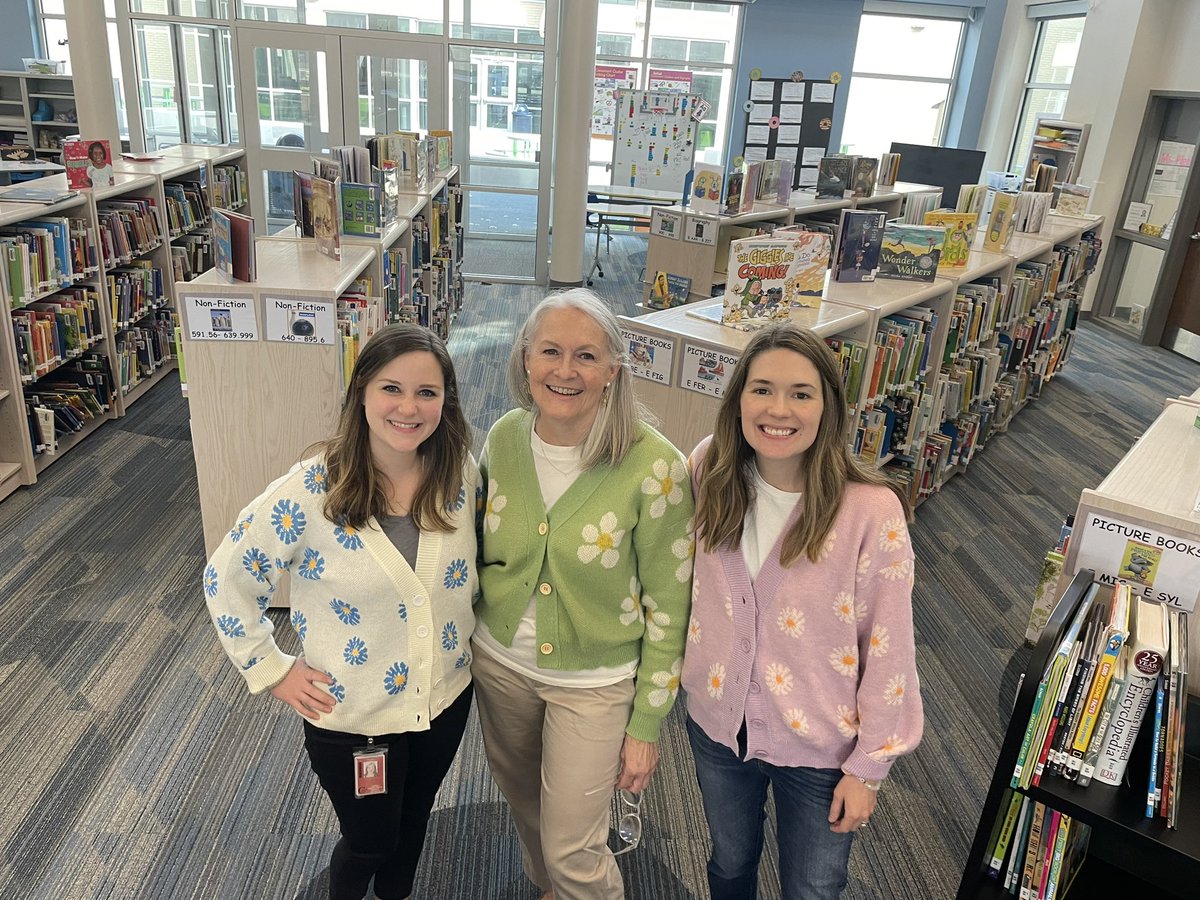 It’s SPRING and we love matching 🌼🌸🌷<a href="/CreLibrarian/">CRE_Librarian</a> <a href="/LearnWithBliss/">Bliss Frey</a>