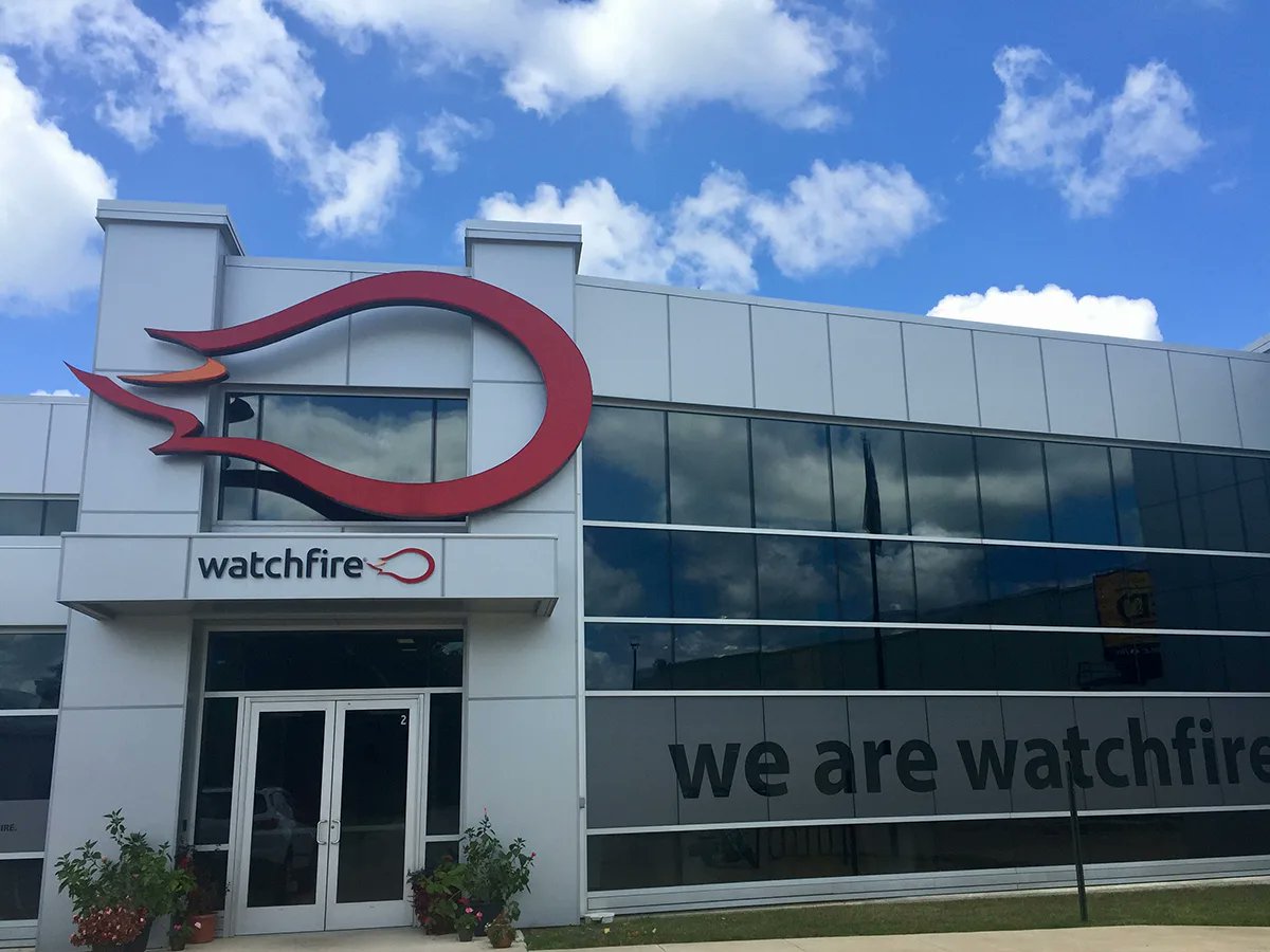 graphicspromag's tweet image. Watchfire Purchases Spectrum Scoreboards: Spectrum is a Houston, Texas-based manufacturer of sporting event scoreboards. @WatchfireSigns @SpectrumSboards #signage #ledsign
🔗graphics-pro.com/news/watchfire…