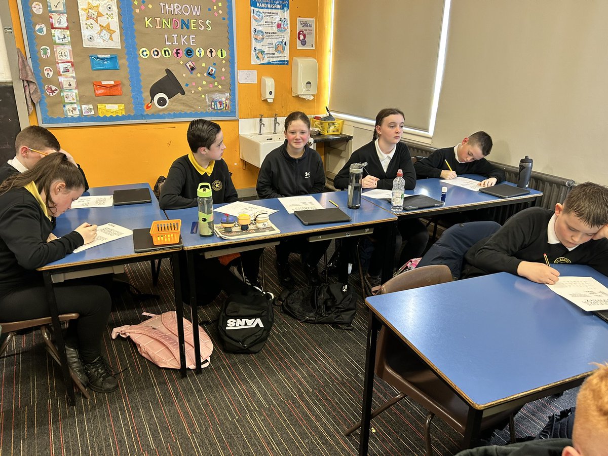 mrcairnsp3's tweet photo. P7a had a ‘code-cracking’ time exploring the use of morse code with @SMARTSTEMs #CollabIsKey #VirtualSmartSTEMs #MyJob #MyJourney #EastbankPrimary @EastbankPri https://t.co/6nE5tOiDGb