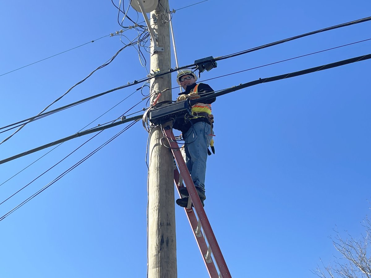 gwimaine's tweet photo. Shoutout to the GWI field engineering team! Here we have Joseph F (giving a thumbs up) and Frank L scaling ladders on a chilly day in Northport, Maine. We are indebted to your efforts and immensely appreciative of your dedication.

#fieldengineering #fieldengineer #fiberbroadband https://t.co/EEEaTtLAH7
