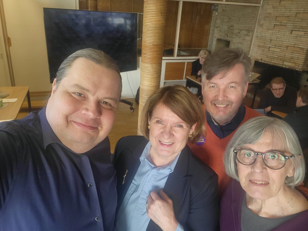 #sote #digitalisaatio Kiitos <a href="/innofactor/">Innofactor</a> ja presidentti <a href="/porrasmaa/">Jari Porrasmaa</a>  tilaisuudesta keskustella Hyvinvointialueiden digikysymyksistä yhdessä Senaattorien  (yht. 60) sekä <a href="/timoukkola/">Timo Ukkola</a>  <a href="/MikkoHrknen7/">H</a>   ja Anneli Ensio @tiha_uef