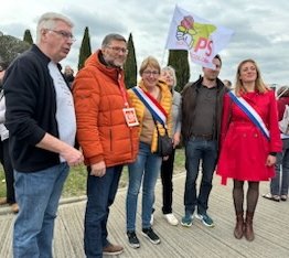PS_Montelimar's tweet photo. Erreur de moment, erreur de contenu, erreur de méthode, erreur de procédure, erreur d'attitude. Tout y est.
A #Montélimar, la #RéformeDesRetraites de #Macron c'est toujours non. 
Pas de pourrissement, pas de résignation. https://t.co/OfAZXyVjuX