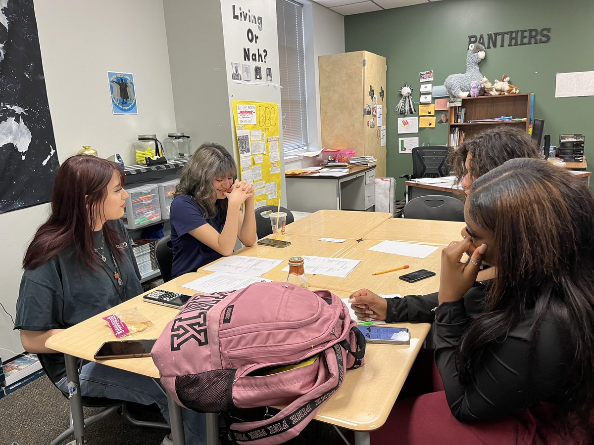 KPHS_SSandCTE's tweet photo. KPHS Sociology students learn import life lessons through a simulation. @HumbleISD_KPHS @humble_SocSt #DoingSocialStudiesDaily https://t.co/QjgphANumh