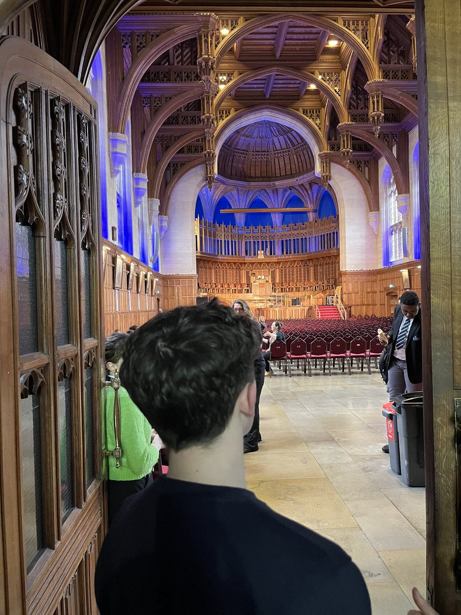 <a href="/BreconHigh/">Brecon High School</a> ❤️s <a href="/BristolUni/">University of Bristol</a>. What an amazing day at <a href="/BrilliantClub/">The Brilliant Club</a>! Our pupils enjoyed seeing what their futures could hold. #thescholarsprogramme