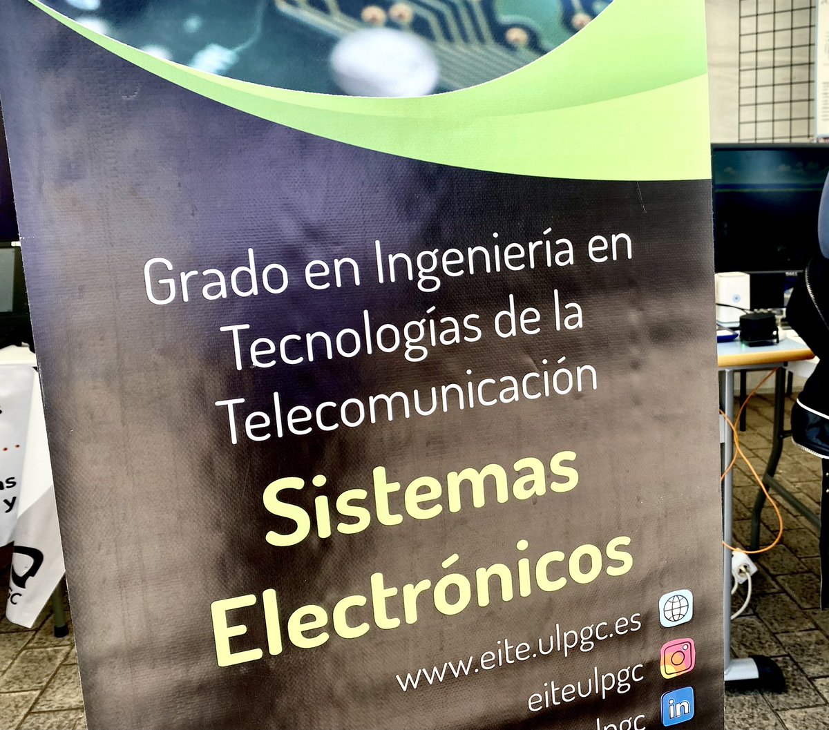 Gran Jornada de Puertas Abiertas de la <a href="/ULPGC/">ULPGC</a> Muchas gracias a nuestros estudiantes <a href="/deteite/">DET-EITE 📡</a> que han colaborado en este día para presentar los estudios a sus futuros compañeros. Sin ellos nada seria posible 👍👏👏👏👏