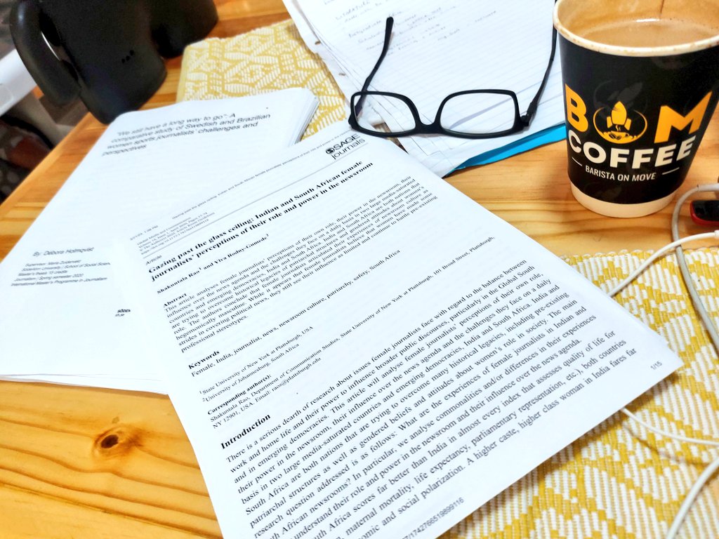 RobinAdamsZA's tweet photo. Masters-ing. #AdamsHQ #Studies #Academics #Research #MastersAssignment https://t.co/A0SQgbihUt