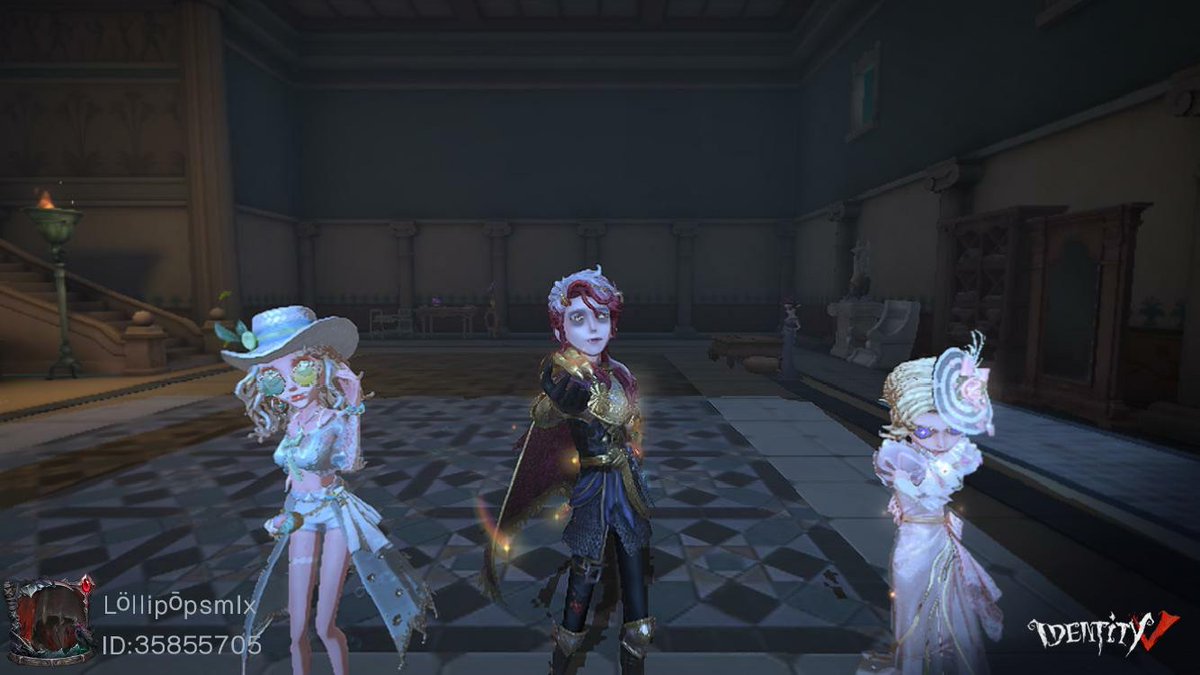 ฉันกำลังเล่น Identity V อยู่ คุณอยากเล่นหรือเปล่า