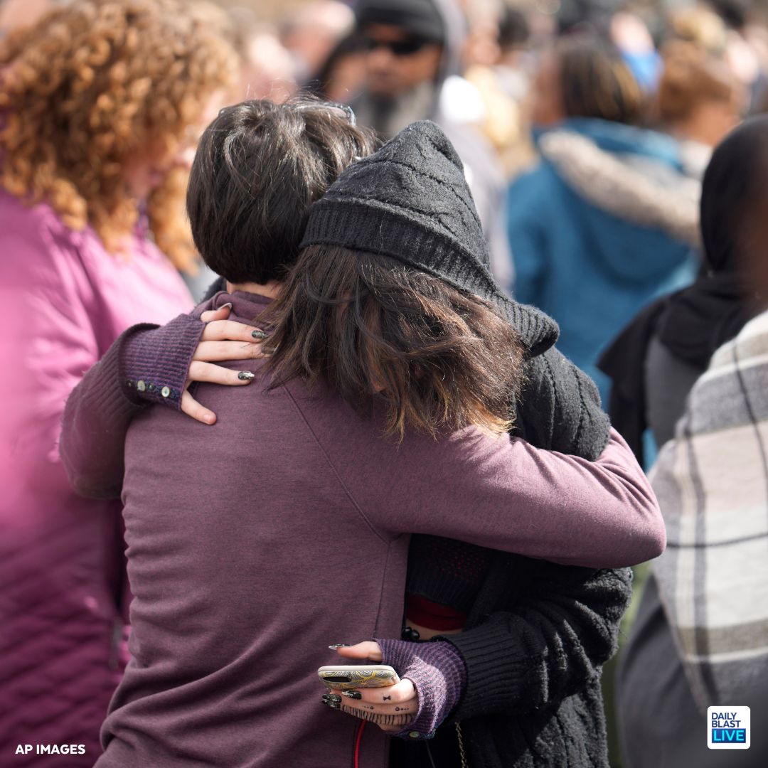 dailyblastlive's tweet image. As a result of the shooting, the school is closed for the rest of the week &amp;amp; classes will resume after Spring break. The shooting left many students &amp;amp; parents scared.

▶️bit.ly/4063iVg

#Denvershooting #schoolshooting #denver #colorado #easthighschool