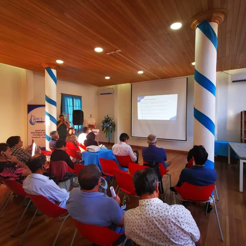 EnergiaValpo's tweet image. ☝️Atención Representantes de Sistemas de APRs de la región de Valparaíso, les invitamos a participar de los Talleres del Estudio Regional Dimensionamiento de Sistemas Fotovoltaicos para APRs se expondrán alternativas de proyectos fotovoltaicos☀️ que podrían ajustarse a cada APR