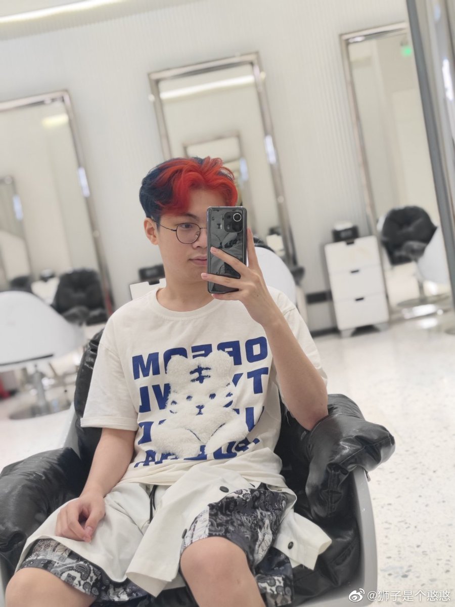WolvesIDV_Intl's tweet photo. #Wolves_lion's Weibo post: https://t.co/uKhA3VFb3M