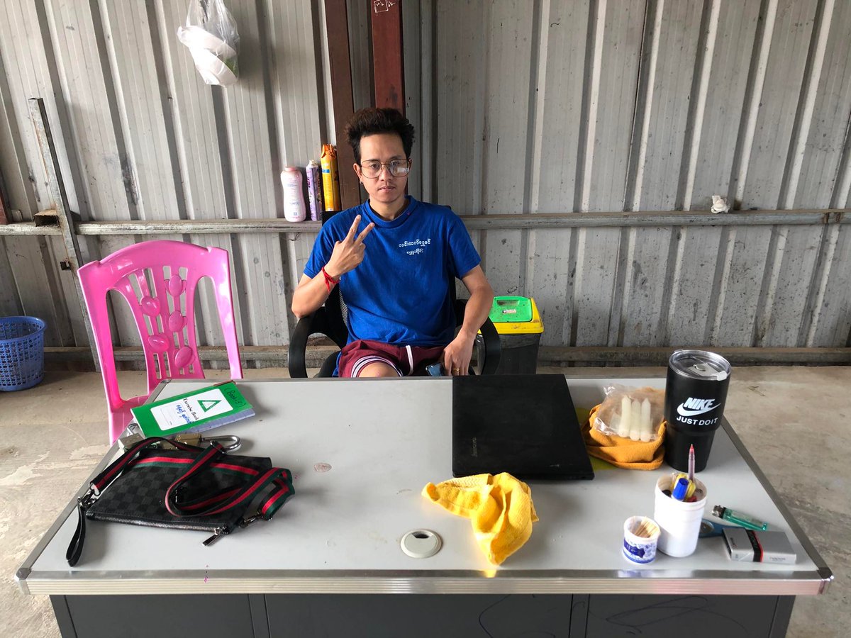 AikLay2's tweet photo. သတိရတယ်နော်💜 https://t.co/2HmaJJAVtK