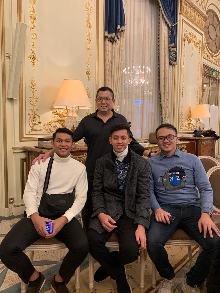 Thanks to the three gentlemen for such a respectful contribution. #HT

#HaryTanoesoedibjo #FajarAlfian #RianArdianto #AllEngland #AllEnglandChampion #HansSaleh #Garena #GarenaFreeFire #GarenaIndonesia