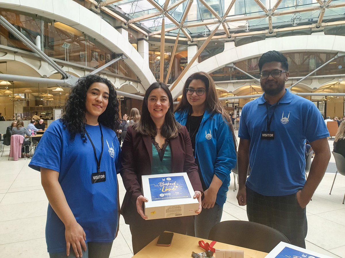 We are celebrating 11 years of <a href="/TheCakeCampaign/">#Cakes4Syria</a> this #Ramadan! 🌙

Pleased to kick off the month with our fantastic volunteers delivering cakes to MPs in Westminster. 🍫🍰

With thanks to <a href="/DawnButlerBrent/">Dawn Butler ✊🏾💙</a>, <a href="/KimJohnsonMP/">Kim Johnson</a>, <a href="/PaulaBarkerMP/">Paula Barker</a> and @SarahOwen_  for their support! 💙