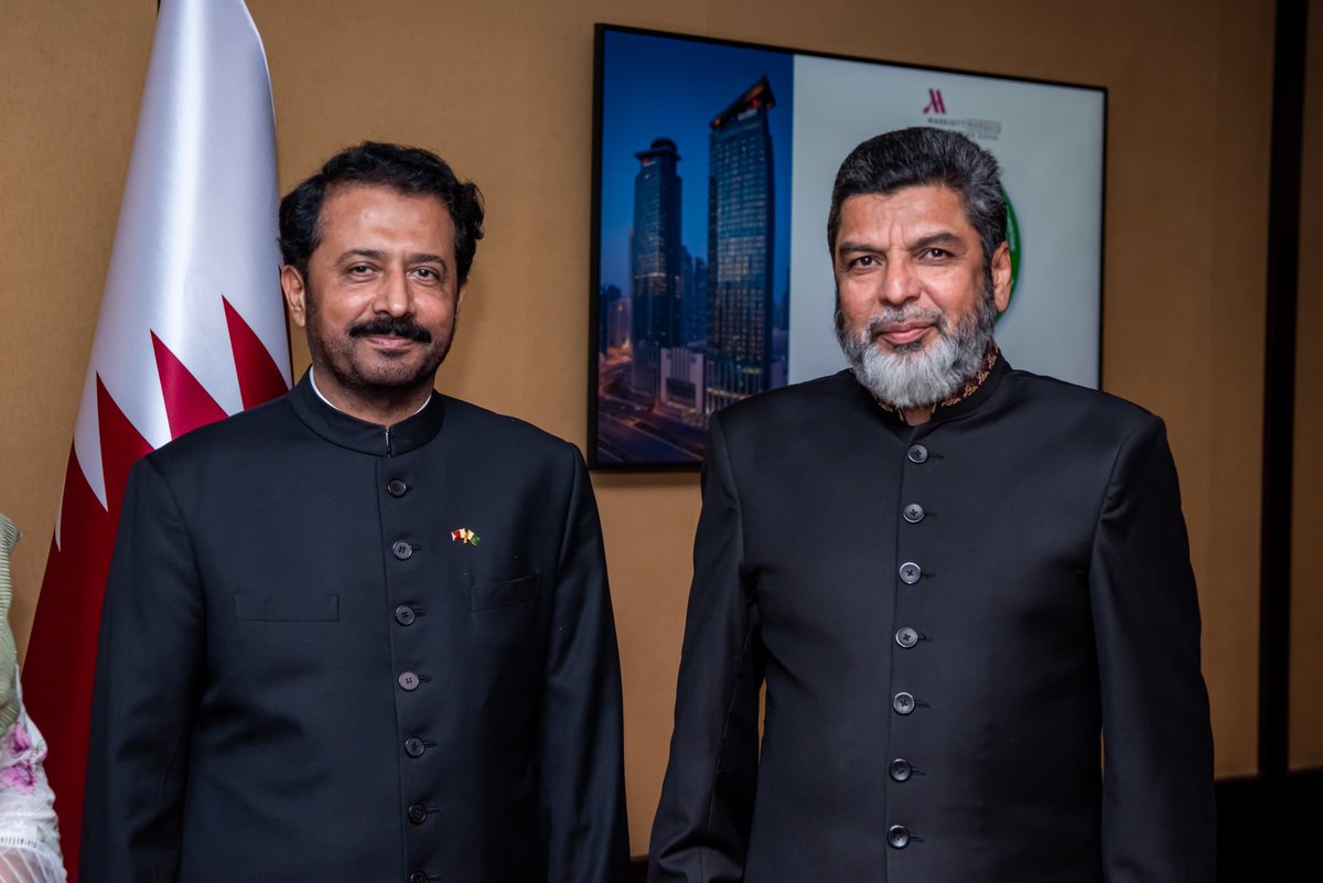 PakinQatar's tweet photo. A diverse cross-section of the Pakistani community living in Qatar also attended the #PakistanDay reception with great fervor, enthusiasm and pride.

@PakPMO @BBhuttoZardari @AejazMuhemmed  @ForeignOfficePk @MoIB_Official @mophrd @FPCCI1 

#ThisIsPakistan
#23March https://t.co/zQIITnEaEi
