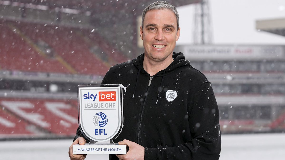 BarnsleyFCStats's tweet image. League One manager of the month award list for 2022/23 sounding like the end of an episode of Eastenders #DuffDuffDuffDuffDuff