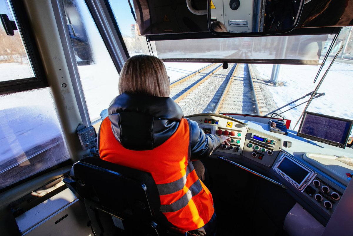 uitpsummit's tweet photo. How can we innovate for a more #resilient sector? 🚇
Explore the latest trends in #combinedmobility, #automation, and #flowmanagement at the #UITPSummit. Let's make a difference together! 🚆💪
Check out the #Programme 👉 https://t.co/YTeH4CjCGd
#UITP2023 https://t.co/7URyTvisDb