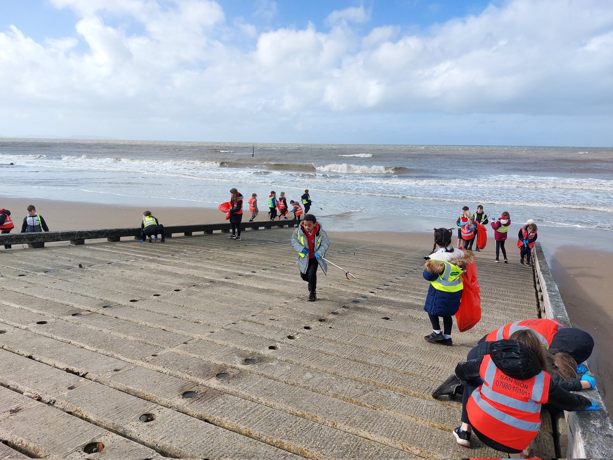 Ysgol San Siôr tweet media