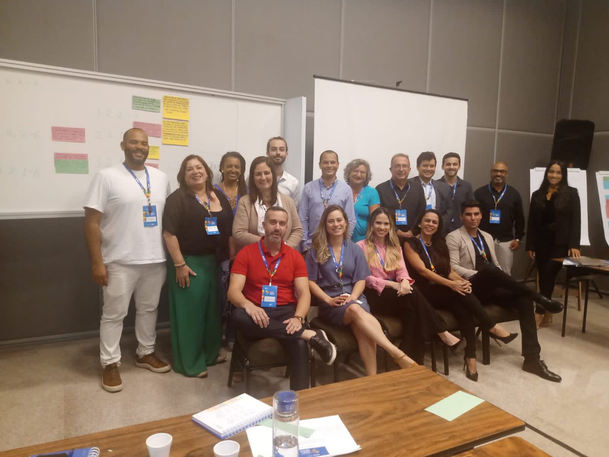 oficialisabelap's tweet photo. Alguns grupos de trabalho no período da manhã. Os participantes elaboraram proposições de ações para o enfrentamento das necessidades de Gestão do Trabalho e Educação na Saúde. #SGTES https://t.co/pQJnNEqCLi