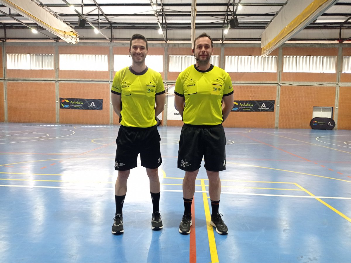 Alberto Murillo (@murilloalberto8) on Twitter photo Finalizamos el CAU después de 3 días intensos y bonitos de balonmano. Hoy, con la presencia y apoyo de nuestro delegado provincial <a href="/josemolinabaena/">José Molina Baena</a> <a href="/CTACordobesa/">Delegación Cordobesa de Balonmano</a> <a href="/FAndaluzaBM/">Federación Andaluza de Balonmano</a> Enhorabuena a todos los participantes! Finalizamos el CAU después de 3 días intensos y bonitos de balonmano. Hoy, con la presencia y apoyo de nuestro delegado provincial <a href="/josemolinabaena/">José Molina Baena</a> <a href="/CTACordobesa/">Delegación Cordobesa de Balonmano</a> <a href="/FAndaluzaBM/">Federación Andaluza de Balonmano</a> Enhorabuena a todos los participantes!