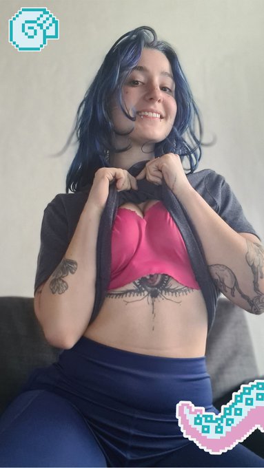 Au naturel pour toi, tu aimes ? 🥰💦  Rejoins ma page VIP 👉https://t.co/roDBfDd6LW 👈 https://t.co/zYnx