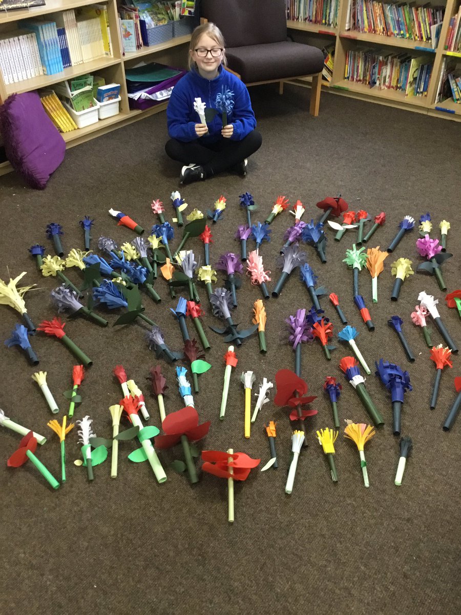 LeysFarm's tweet photo. Our Wildflowers ready for @2021VisualArts exhibition. Lots of wonderful wildflowers, beautiful designs. #LFJSArt #Wildflowerproject https://t.co/vOi7gzqDd3