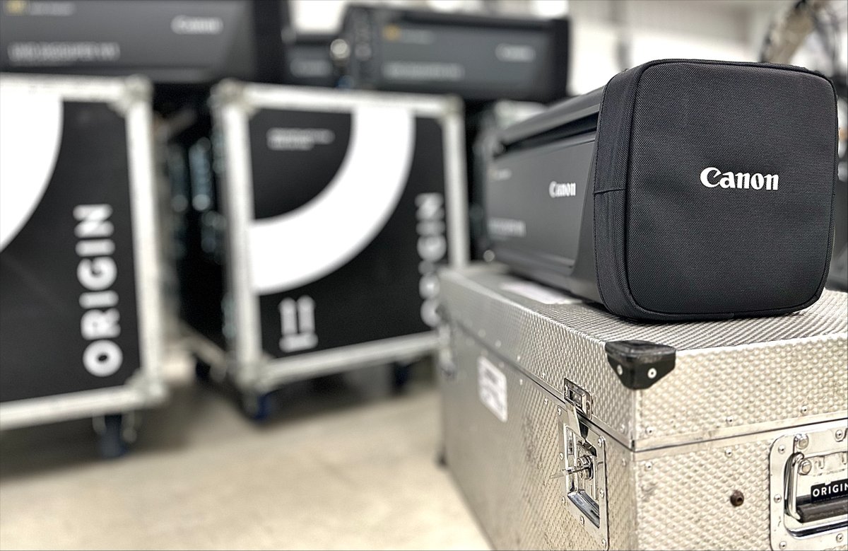 Our new UJ111's have just landed! 🎉 Within moments of arriving they've been unpacked, badged up and are now going through checks with our broadcast engineering team 💪. We cant wait to see these in action 🙌

#uj111 #canon #boxlens #broadcast #livebroadcast #outsidebroadcast #ob